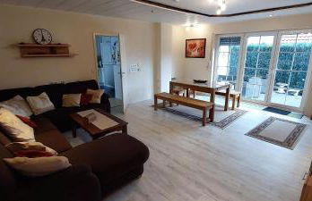 Ferienwohnung MW 1b 82m2 Höxter Weserbergland Weser inkl 2 Terrassen Wäsche und Endreinigung Self CheckIn - Foto 4