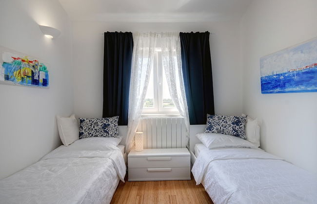 Beautiful Villa With Garden, Private Heated Pool, Whirlpool, Sauna, Near Rovinj - Foto 7