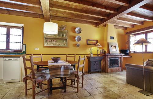 Mansion with Pool & Terrace - Foto 9