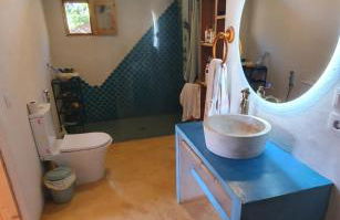 Nature Sanctuary, a semi-detached house on an ecological & sustainable farm - Foto 19