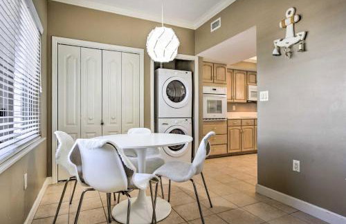 Gulf Views and Pool Access Coral Reef Resort Condo - Foto 11