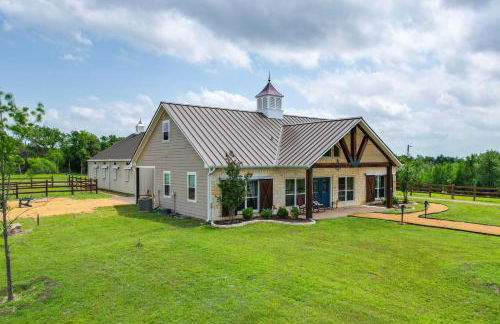 Farm Retreat with Furnished Patio 12 Mi to McKinney - Photo 33