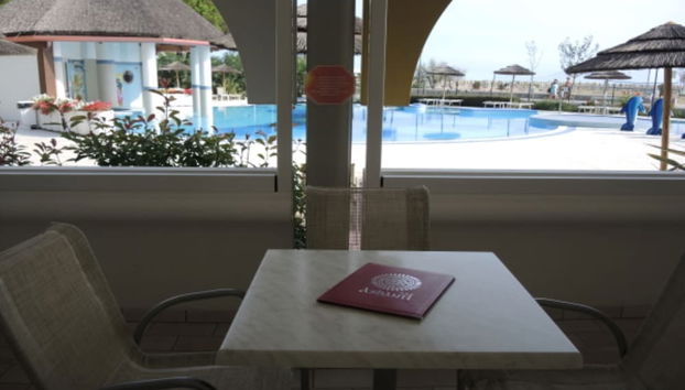 Seaside Studio With Poolside Retreat - Foto 2, Imagen principal