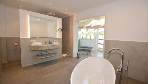 Landhaus Hideaway mit Aussenpool, Sauna und Kamin - Foto 3