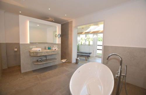 Landhaus Hideaway mit Aussenpool, Sauna und Kamin - Foto 3