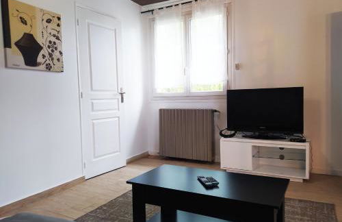 Charmant Studio au Calme Proche Rer Stade de France Paris - Foto 10