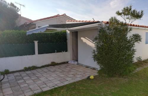 Maison cosy à La Tranche-sur-Mer - 45 m² avec jardin - Foto 11