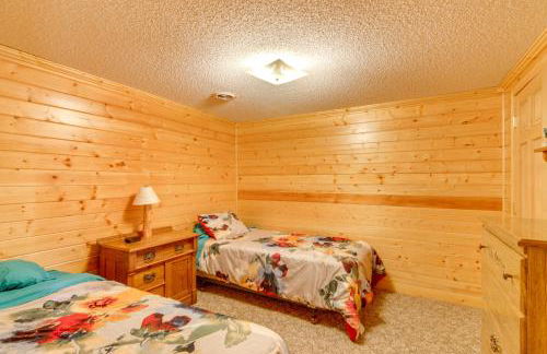 Private Lakefront Emily Home with Yard and Fire Pit! - Photo 32