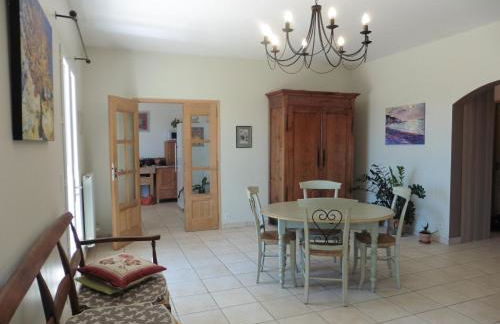 Pretty, Spacious Holiday Home With Private Pool - Foto 22