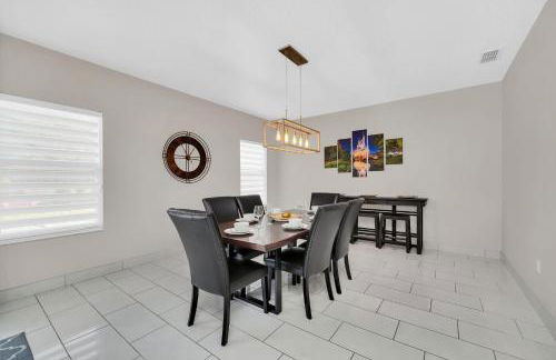 Spacious 4Br Family Villa Near Disney With Pool & Games - Foto 13