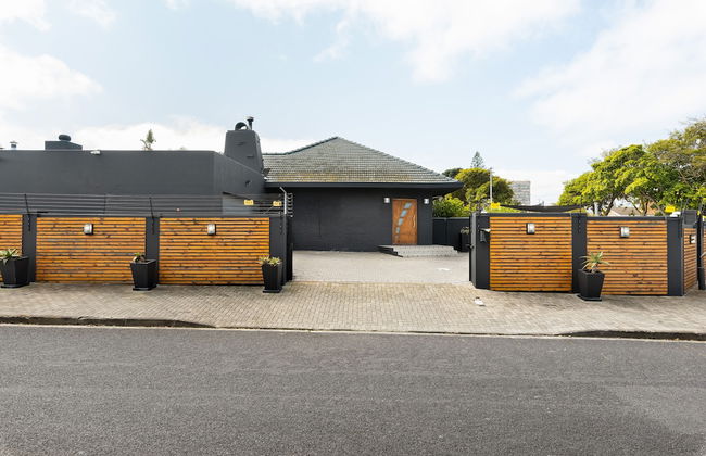 Luxury Oasis, Lifestyle Villa, Pool & Gym - Photo 51