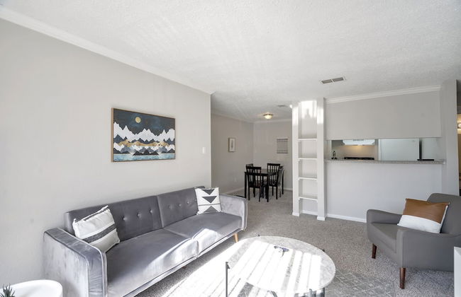 Lovely Midland Getaway With Fitness Center - Foto 17