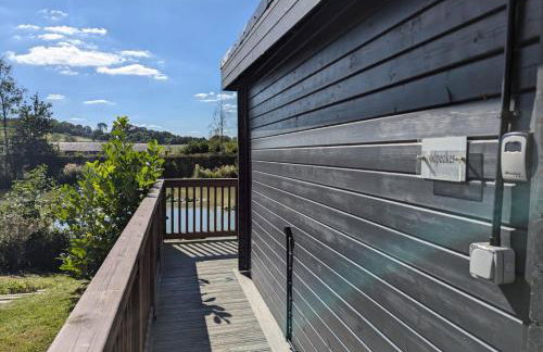 Beautiful Open Plan Lakeside Lodge, Shearsby - Photo 31