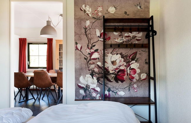 Family House With Wellness - Photo 5