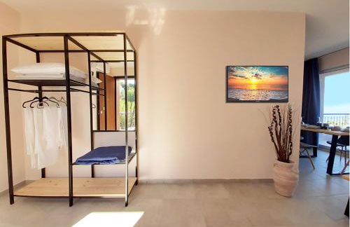 Manos Philoxenia - Foto 10