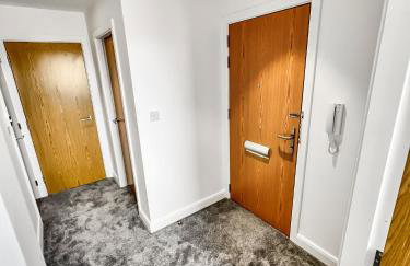 Flat 2 - Luxury Bolton City Centre Apartments - Photo 18