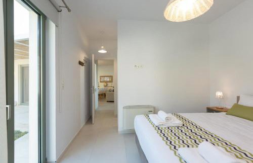 Nature Retreat Green Oasis Villa with Private Pool & Rooftop Hot Tub - Foto 24