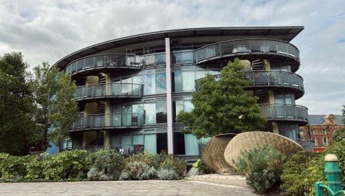 A&A Luxury Stay Mowbray - 1Bdr Apt w Balcony & Views - Foto 2