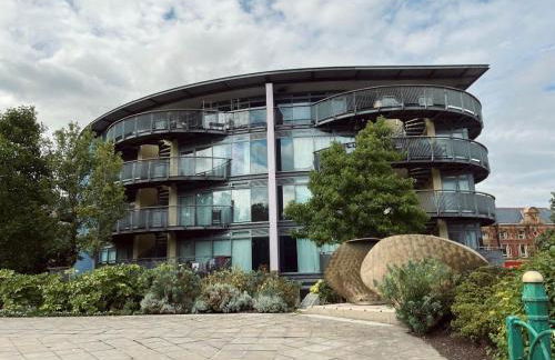 A&A Luxury Stay Mowbray - 1Bdr Apt w Balcony & Views - Foto 2