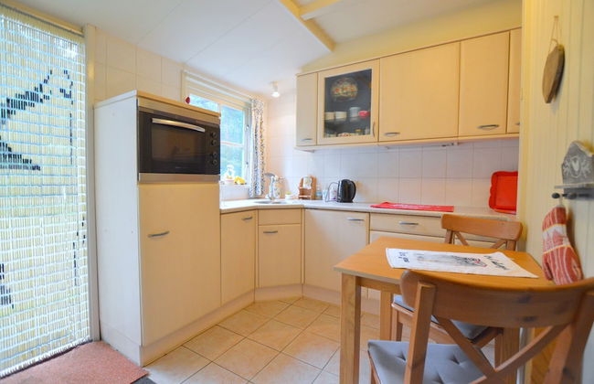 Cosy Holiday Home in Maarheeze With Verandah - Foto 16