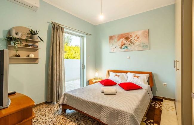 Avia Seaview Getaway - Konstantina s Hidden Haven - Photo 3