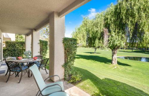 Midnights at the Oasis - Foto 16