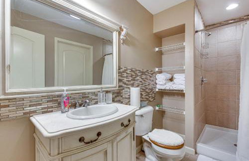 Pool Table and Patio Cozy Lawrenceville Apt - Foto 17