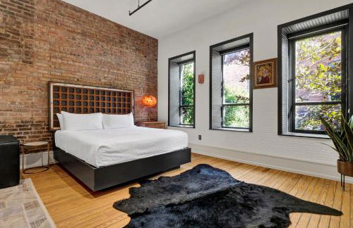 Luxe 220 Suite 2 - Photo 46