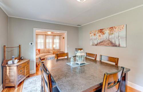 Lake Geneva Family Gem with Fenced Dog Run! - Foto 7