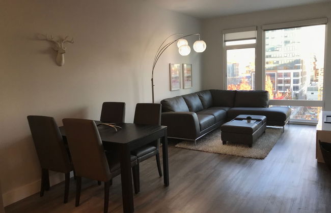 Domicile Suites at Mark on 8th - Photo 54