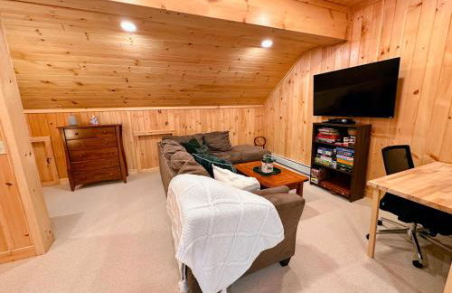R8 Luxury Bretton Woods Ski-In Ski-out townhome next to beginner ski area w fast wifi and keyless entry - Foto 36