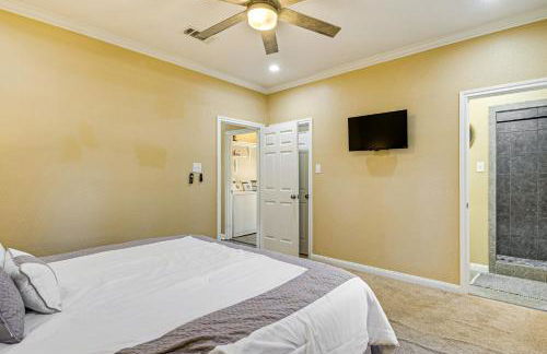 Pet-Friendly Home 2 Miles to Lake Conroe! - Photo 11