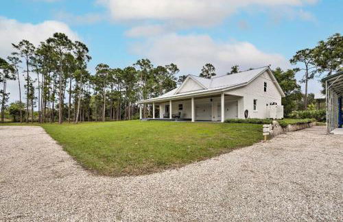 Trendy Palm City Cottage with Porch on 5 Acres! - Foto 22
