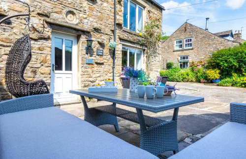 3 Bed in Askrigg oc-ds1035 - Photo 1