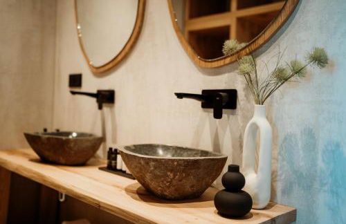 Kalani Residence - Photo 46