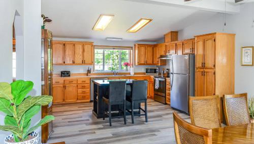 Peak View Corvallis - Spacious Outdoor Dining w/Fire Table - Close to Downtown & OSU - Foto 4