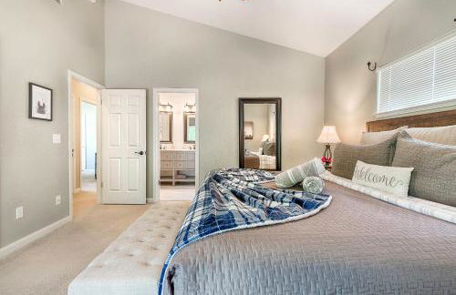 Spacious 4BD 3BA with hot tub, fire pit, and wraparound deck - Foto 11