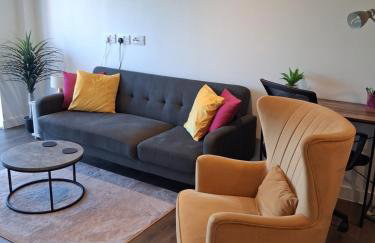 Lets Stay SA Manchester I 2Bed 2Bath l Waterfront l Private Balcony I Relaxing Retreat I Great Location - Foto 4