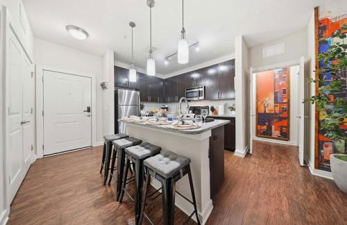 Chic 2BR w Pool Pet-Friendly Unit #14 - Foto 28