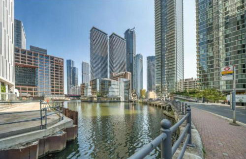 Large Studio Balcony Spa Gym Pool Sauna Roof Bar - Foto 8