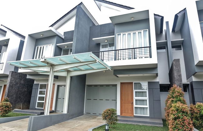 De Orion Setiabudi Villa - Photo 1