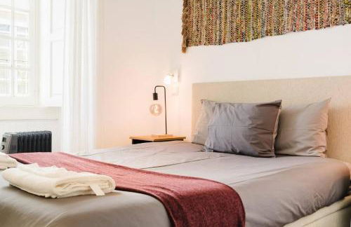 Chiado Gem Private Pool & Patio Retreat - Photo 25