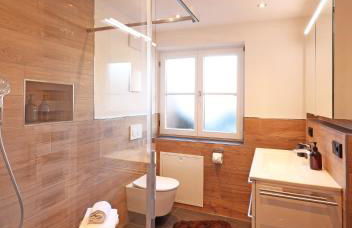 'Chalet-Style' ruhige & zentrale 3-Raum-Suite direkt am Kurpark - Photo 6