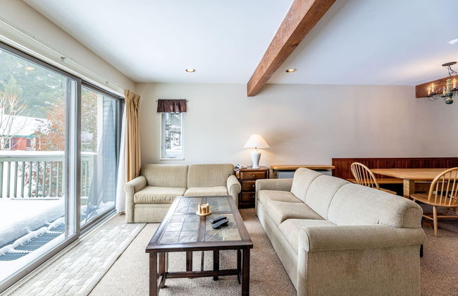 4BR Private Townhouse at Smugglers Notch Resort - Photo 3