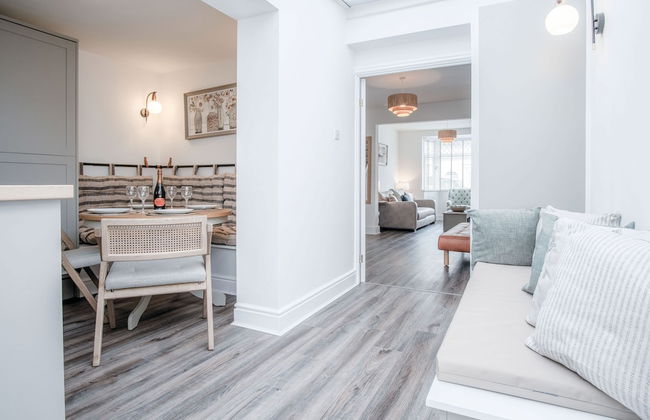 Castle Square - 2 Bedroom - Mumbles - Photo 39