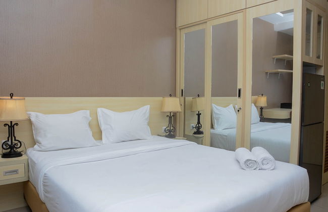 Comfort And Strategic Studio At The Nest Puri Apartment By Travelio - Foto 2