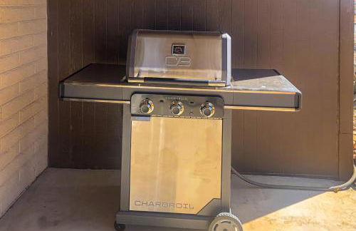 Mtn-View Home with Large Yard and BBQ in Sierra Vista! - Foto 23