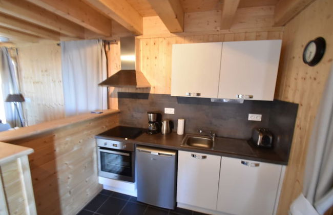 Splendid Chalet in Chamrousse With TV - Photo 11