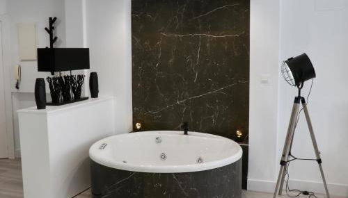 Black and White Suitte "Plaza" - Foto 1