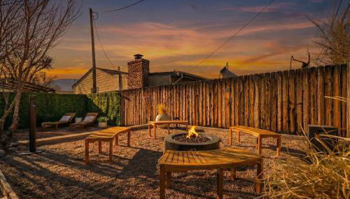 Carson Camp Gym Workstations & Fenced Yard - Foto 1